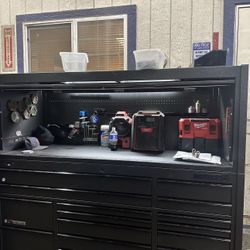 Matco Tool Box And Hutch