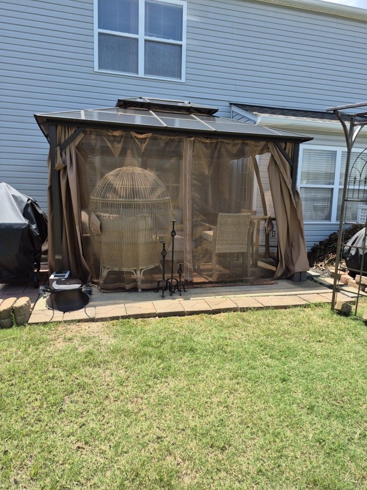 NEW 14x10 Polycarbonate Top Pergola