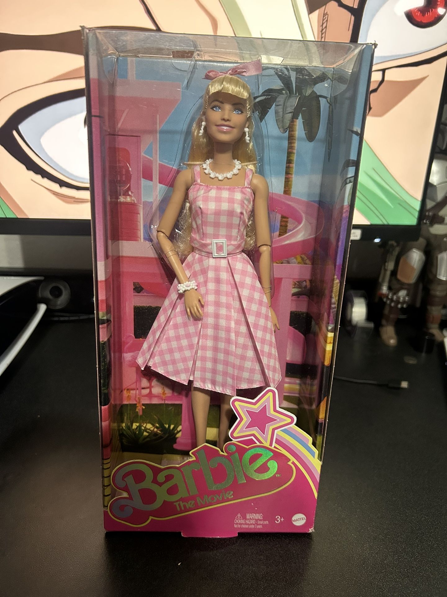  Barbie The Movie Doll, Margot Robbie as Barbie, collectible doll with pink and white guinga dress with daisy chain necklace 