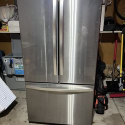 Kenmore Refrigerator 