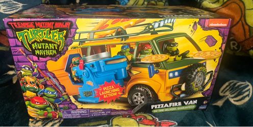 TMNT Mutant Mayhem Pizzafire Van Toy