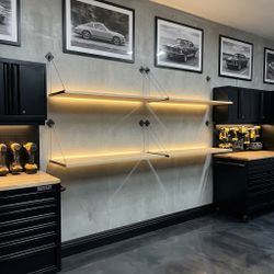 Floating shelf - Natural Wood - Handcrafted - Easy install - Hardware Included 