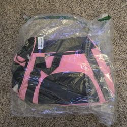 Brand New Pet Carrier. "CHECK OUT MY PAGE FOR MORE DEALS "