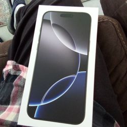 IPhone 16 Pro Max 1TB New Boost Mobile