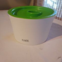 Catit Feeder