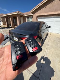 Llaves de autos / car keys and remotes