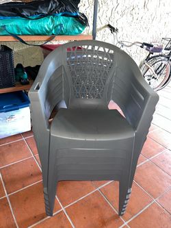 6 Patio Chairs