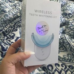 Deluxe Wireless LED Teeth Whitening Kit