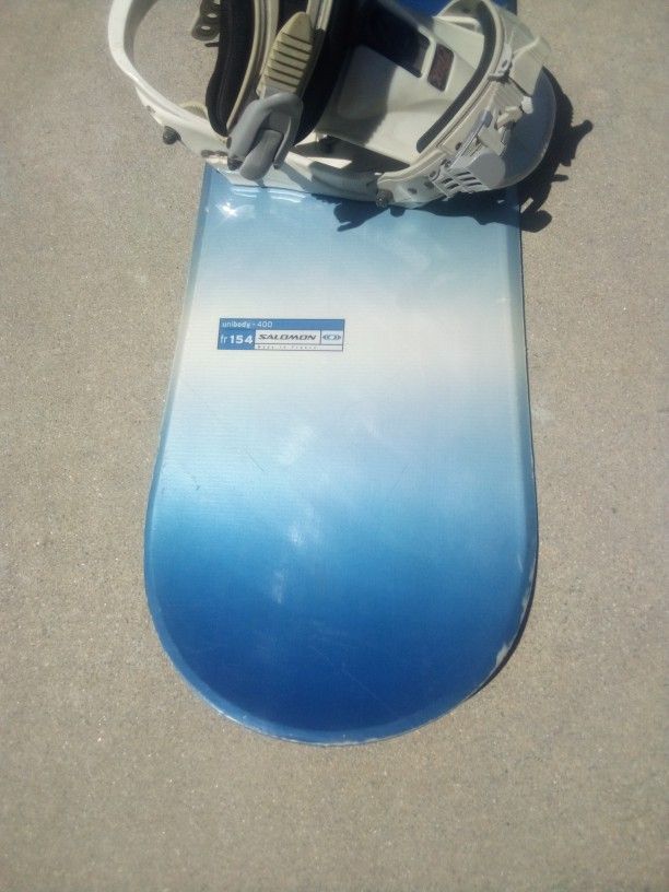 Salomon Unibody 400 Snowboard for Sale in Riverside, CA - OfferUp