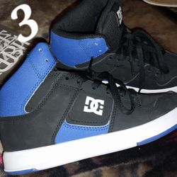 DC BOYS SIZE 3