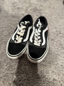Vans black 5 1/2 Youth shoes 93314 Area