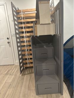 “LIKE NEW bunk bed Bed w/ Storage Stairs
