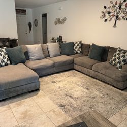 Ashley’s 4 Piece sectional