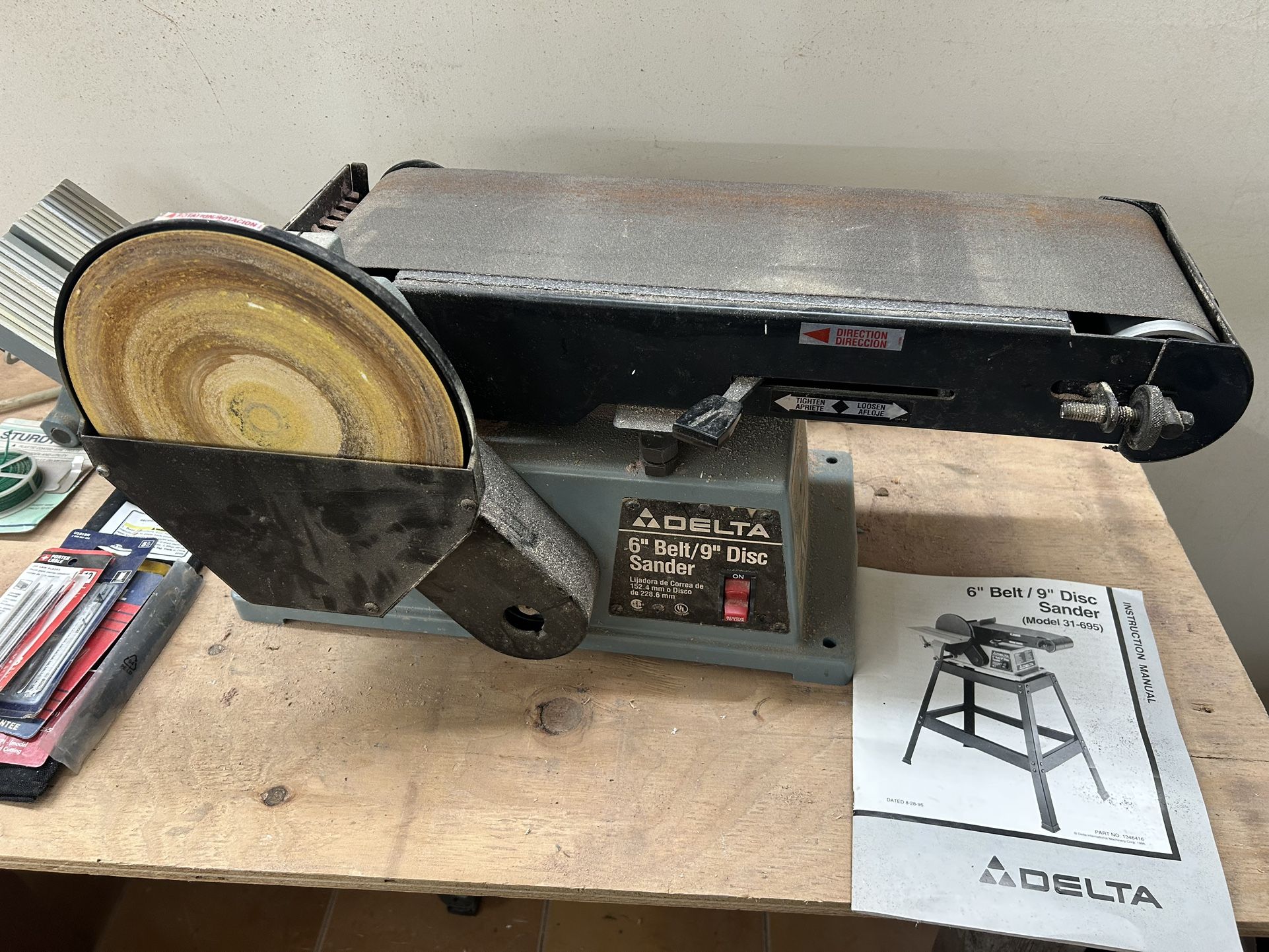 Delta 6” Belt / 9” Disc Sander