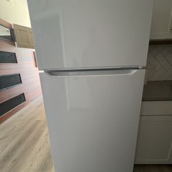 Frigidaire Refrigerator 