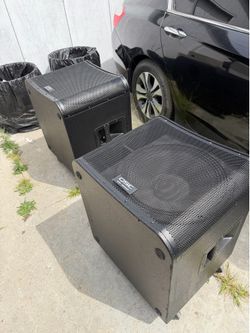 QSC KW181 Subwoofers