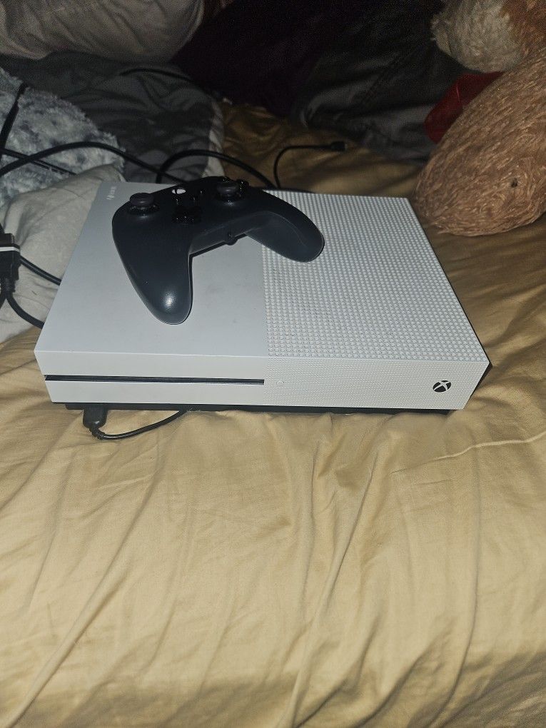 Xbox One S
