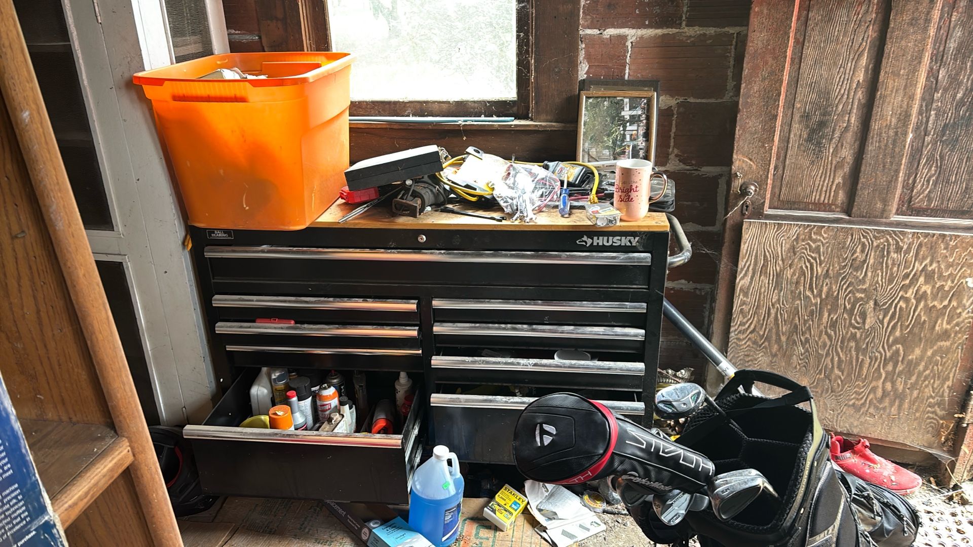 Husky Work Bench