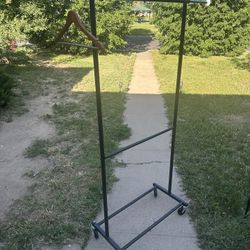 Adjustable Mobile Clothing Rack