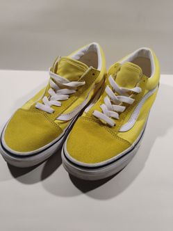 Vans old skool low top shoes. W7, m 5.5