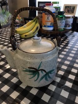 Extra Touch Vintage Tea Pot Made in USA