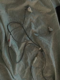 JBL J33I Premium In-Ear Headphone - White