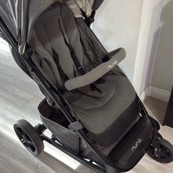 NUNA PIPA Stroller