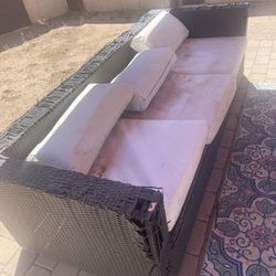 Free Outdoor Couch - Project For Someone 