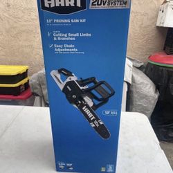 HART 20 Volt 12-Inch Cordless Chainsaw (1) 20-Volt 4.0Ah