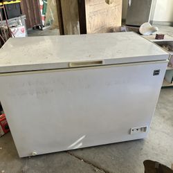 Commercial Quality Large Deep Freezer 