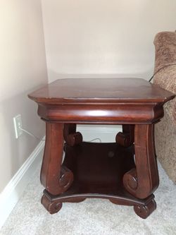 2 Broyhill End Tables
