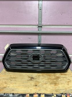 2016-2023 Toyota Tacoma Front Grille / Grill OEM 