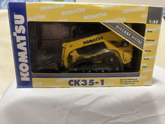 Komat’su CK35 Skid Loader