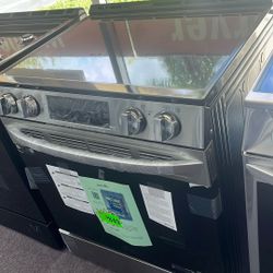 Stove Slide In New Open Box Scratch And Dents 