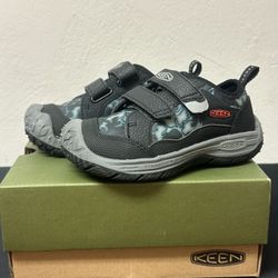 KEEN Speed Hound Size 9 Children Shoes New In Box