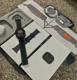 Apple  Ultra 4  Black with Ocean Band