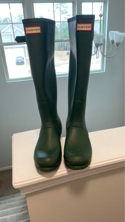 Green Hunter rain boots size 8