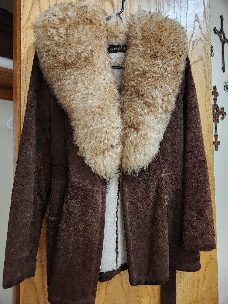 Vintage Sheepskin Collar  Genuine Leather  Size SMALL