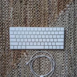 Like New Apple Magic Keyboard A1644
