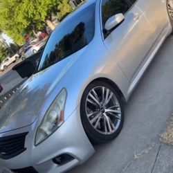 2013 Infiniti G37s