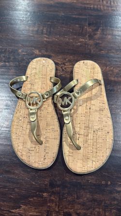Like new Michael kors sandals