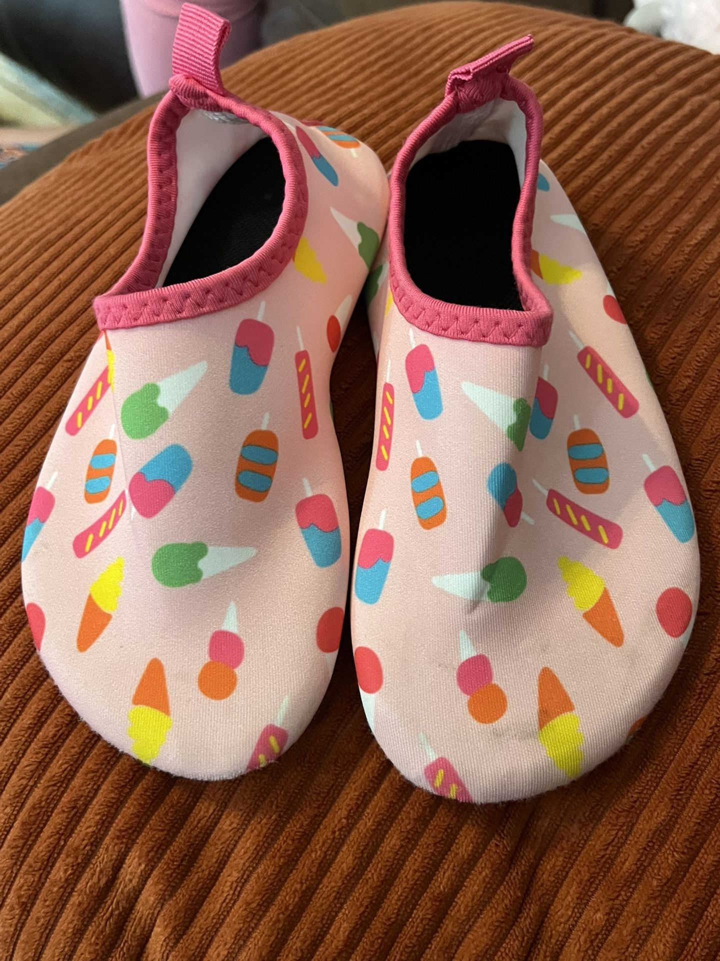 Water Shoe Kids Size 10 Ice Cream Pattern 