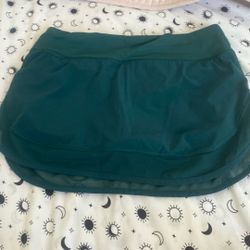 Lululemon Skirt size 6