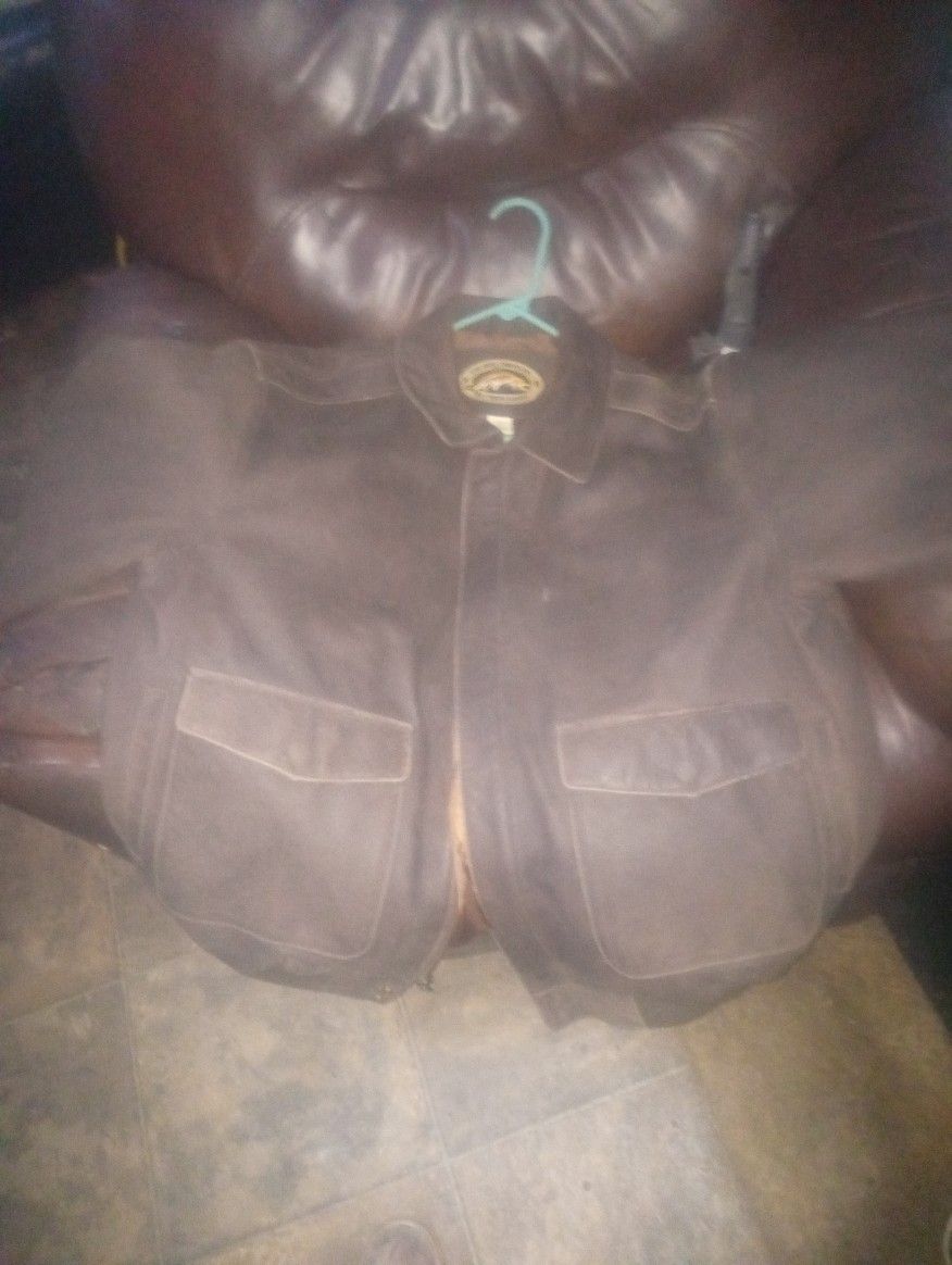 The orvisCompany Inc Flyfishing School Brown Leather Jacket