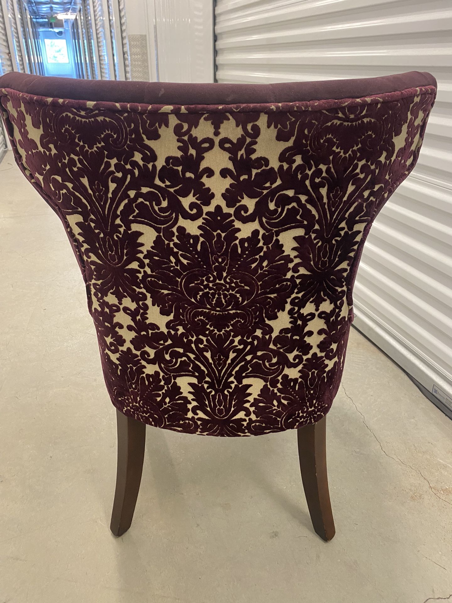 Single Hourglass Velvet Accent/ Dining Chair in Purple