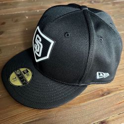 (2) New Era Fitted Caps - MLB San Diego Padres - 7 3/4