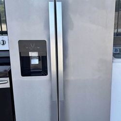 Whirlpool Stainless Side by Side Fridge
