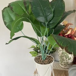 Large FAKE Plant
