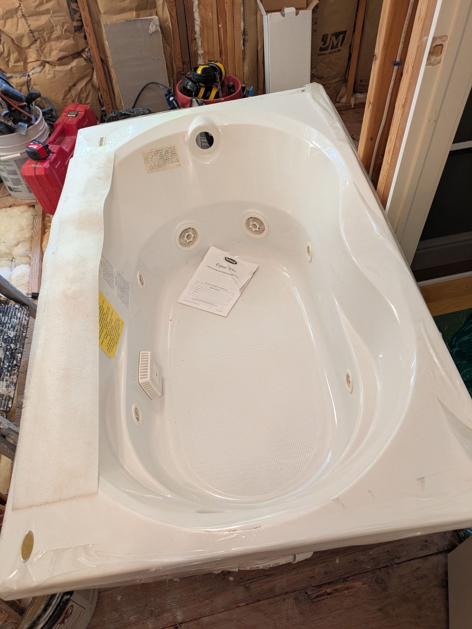 For Sale: Jacuzzi Whirlpool Tub, Espree 536, Never Used