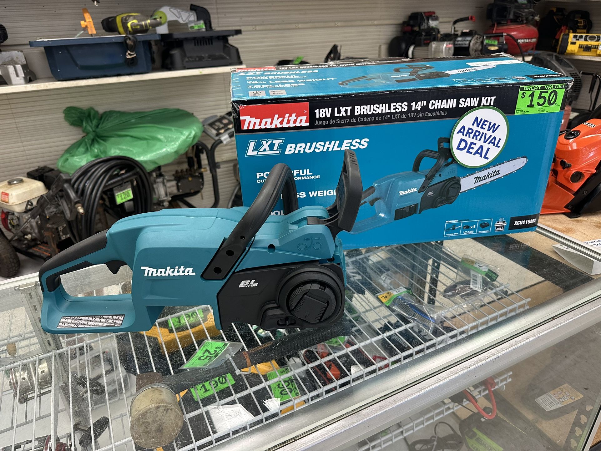 Makita Chainsaw 